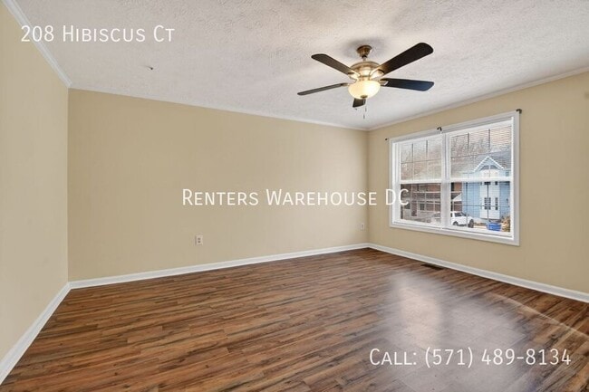 Building Photo - 208 Hibiscus Ct