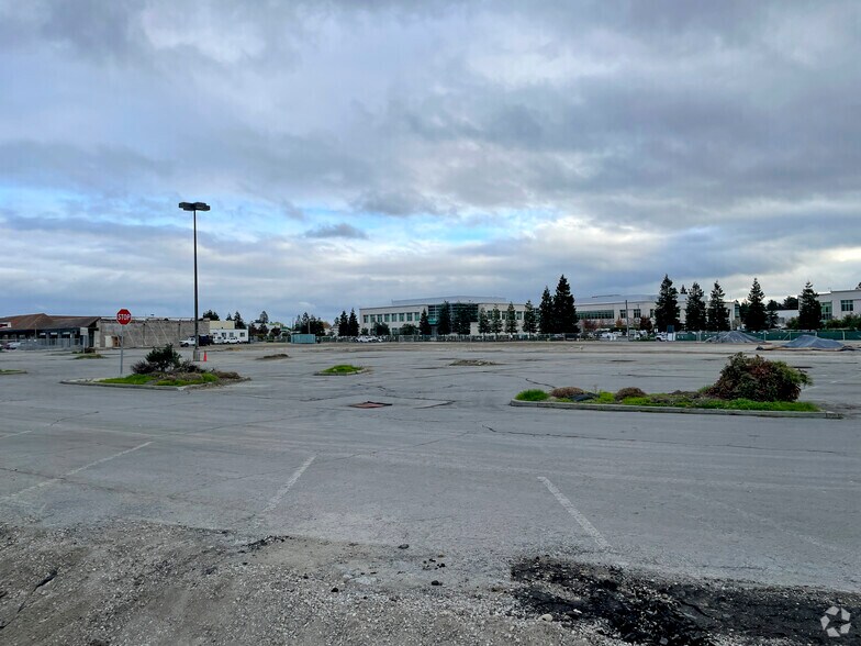 Construction Dec 2021 - The Colton