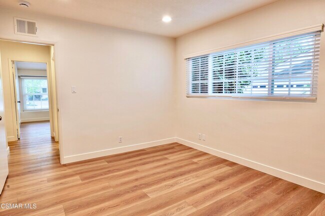 Building Photo - 23939 Oxnard St