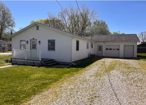 Building Photo - 301 Church St