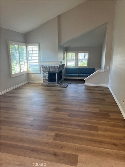 Building Photo - 26 Alderbrook