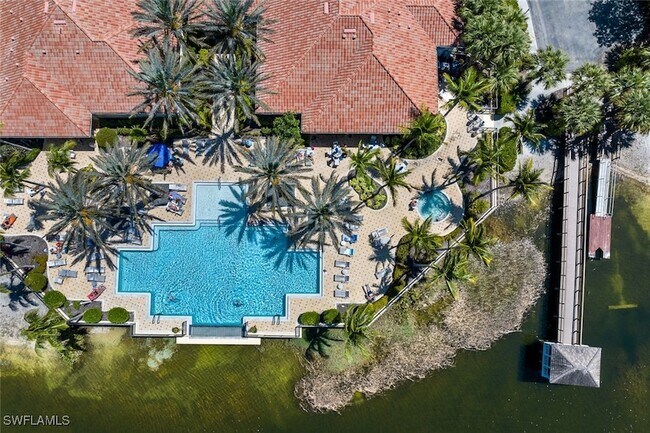 Building Photo - 1757 Tarpon Bay Dr S