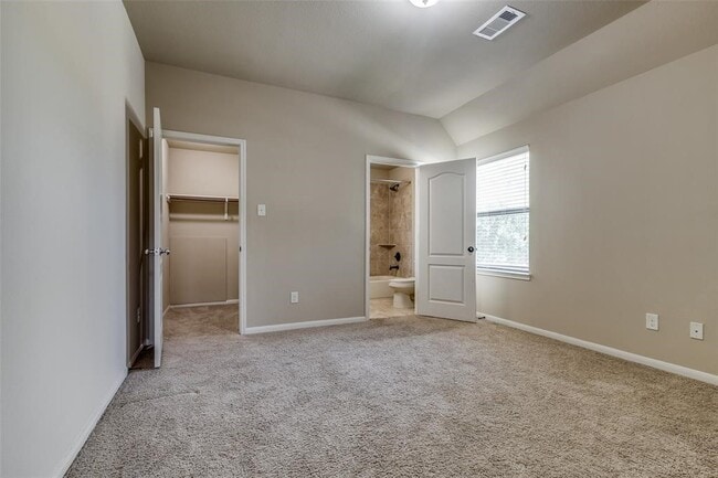 Building Photo - 27323 Piney Ranch Ln