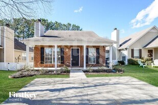 Building Photo - 1010 Wyndham Ln