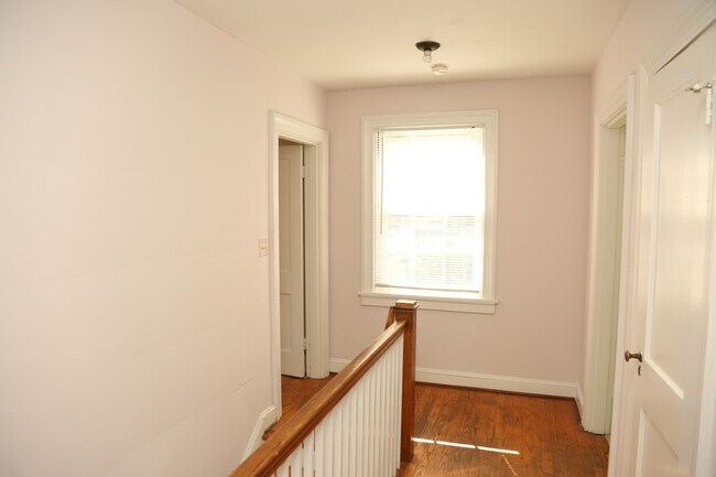 Building Photo - 510 14th St NW