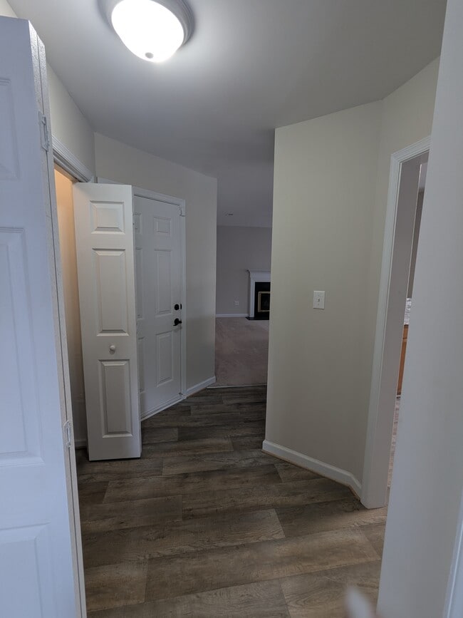 Building Photo - 708 Galleon Dr