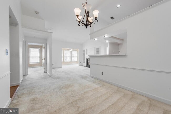 Building Photo - 8301 Bluebird Way