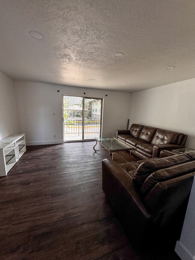 Building Photo - 724 W 1720 N