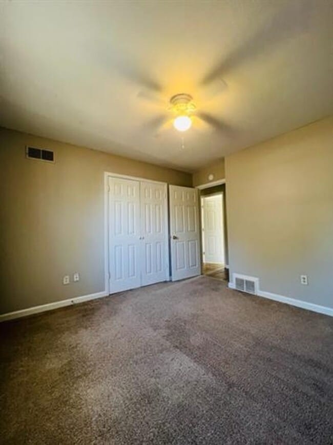 Building Photo - Stunning 5-Bedroom Home in Bartlett - Spacious, Elegant & Move-In Ready!