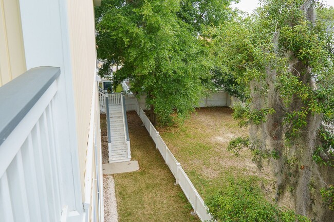 Building Photo - Four Bedroom Home on Ladies Island