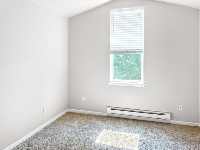 Building Photo - Affordable Bothell Condo