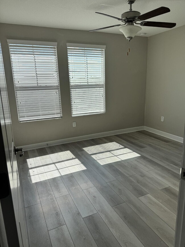 Building Photo - This ALMOST NEW South Carolina floorplan is available for rent and ready for immediate move in.