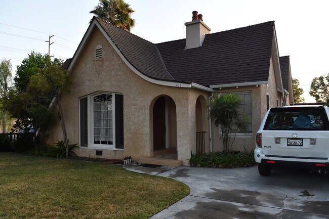 Colony Area, Anaheim near Disneyland - 423 S Indiana St