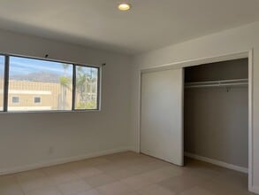 Building Photo - 363 Hurst Ave