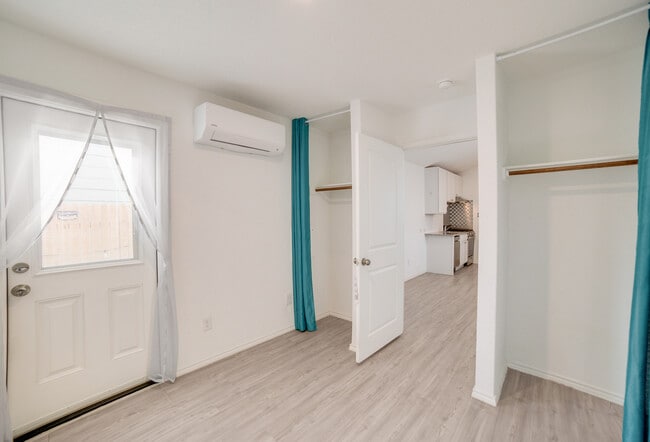 Building Photo - 4247 Thalweg Way