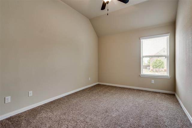 Building Photo - 2025 Zander Dr
