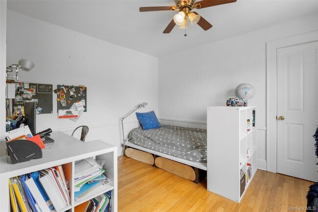 Building Photo - 46 Kane Ave