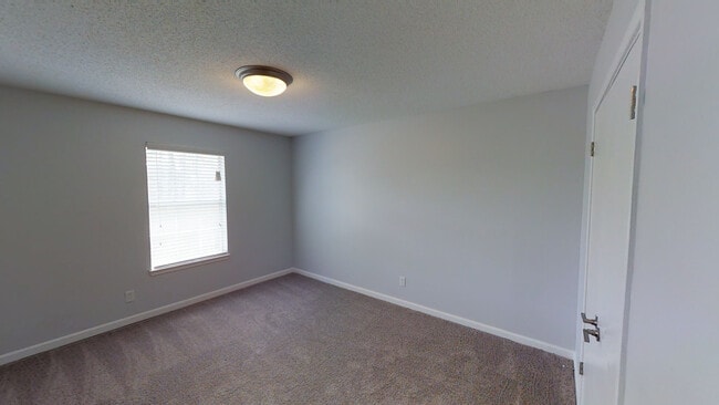Bedroom - Lakestone