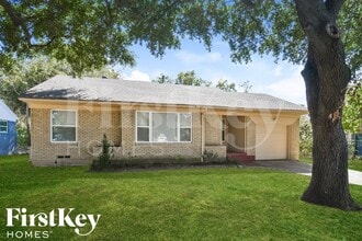 Building Photo - 2502 Costa Mesa Dr