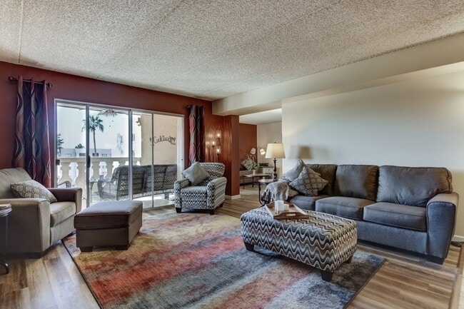 Building Photo - Old Town Scottsdale Condo with a View! Furnished