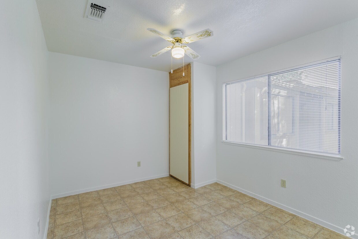 Natomas Village Apartments Sacramento