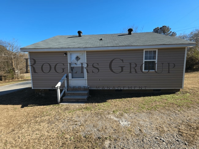 Building Photo - 215 Mineral Springs Rd