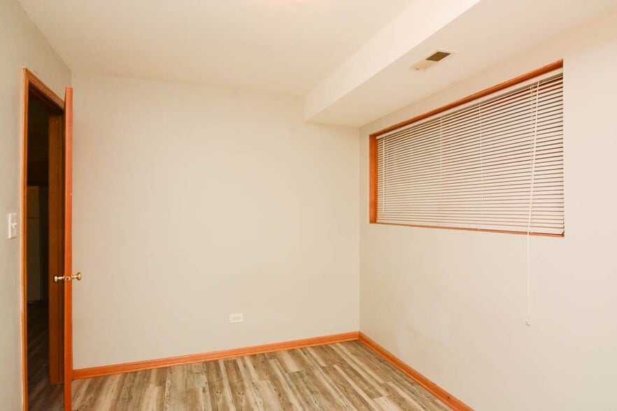 Building Photo - 1420 W Ohio St