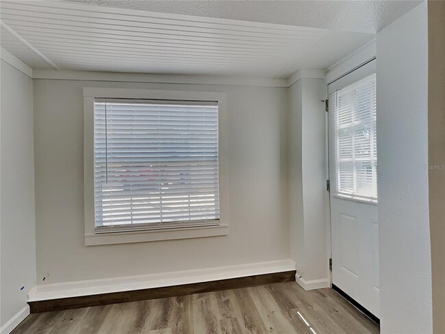 Building Photo - 4810 2nd Ave N