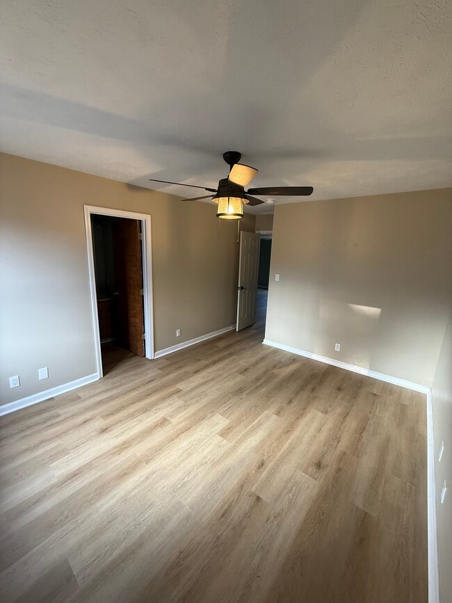 Building Photo - 1939 Meridian Dr