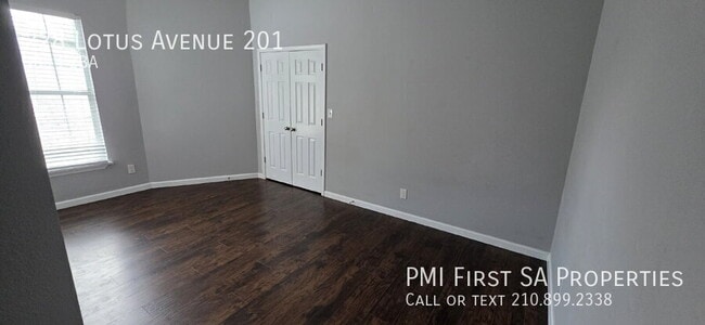 Building Photo - 228 Lotus Ave