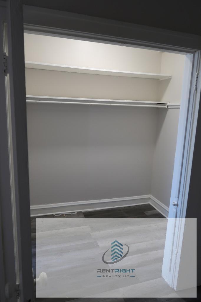 Building Photo - 4477 N Elston Ave