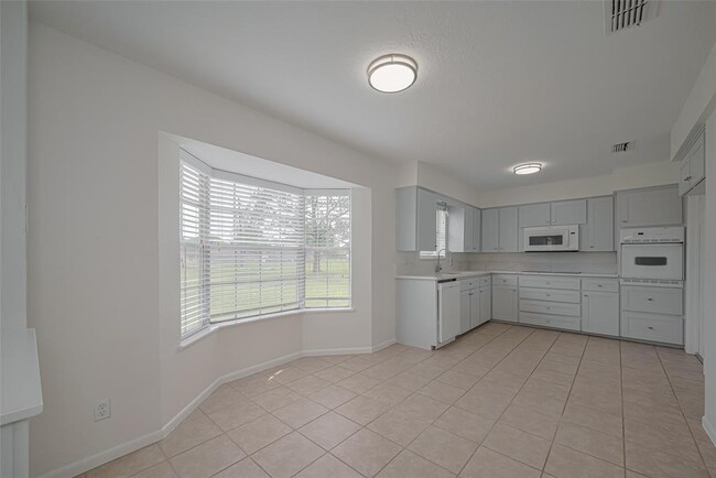 Building Photo - 11235 FM1764