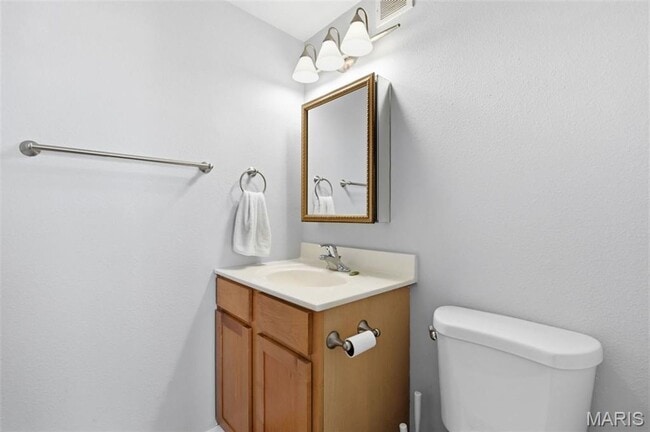 Building Photo - Partially Furnished West End Condo for Rent!