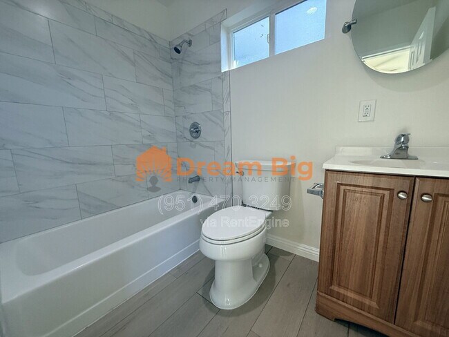 Building Photo - 509 W Lorraine Pl