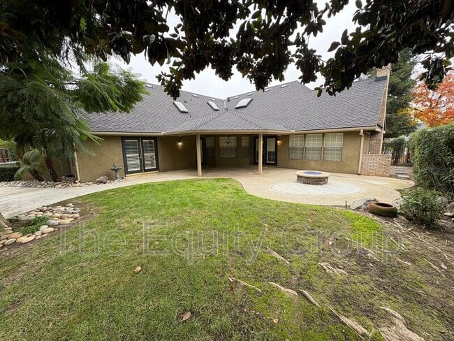 Building Photo - 5503 W Sweet Dr