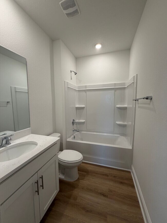 Building Photo - Brand New Construction in Elberta!