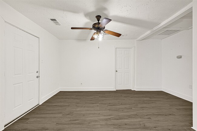 Building Photo - 969 Wakefield Dr