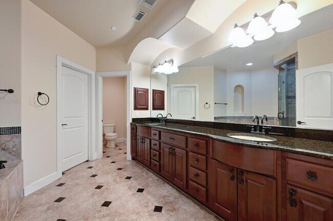 Building Photo - 1036 Liberty Park Dr