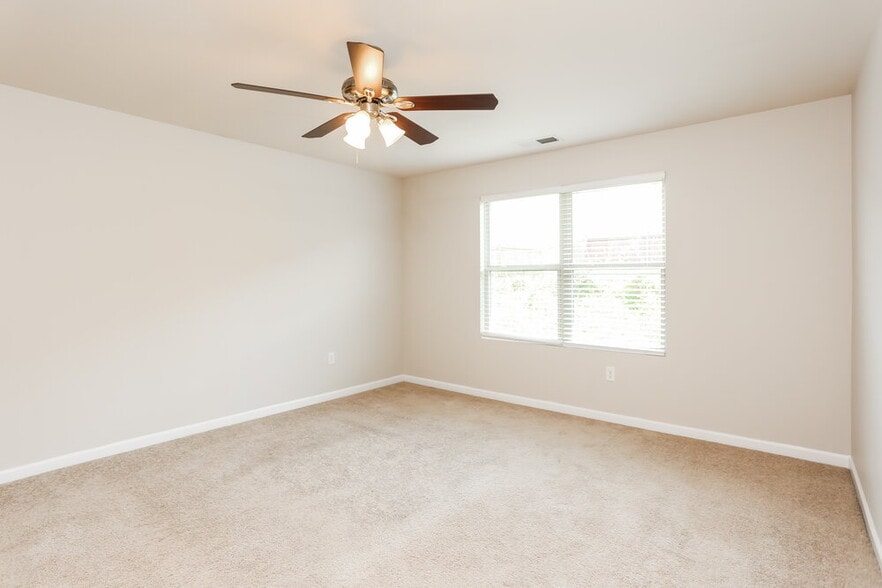 Building Photo - 516 Overo Dr