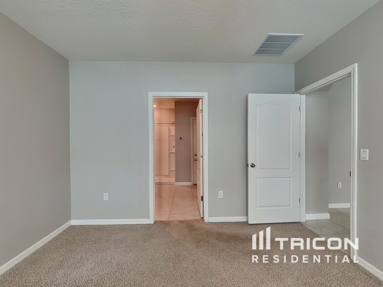 Building Photo - 3669 Crimson Clover Dr