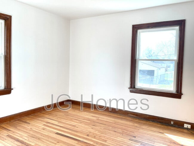 Building Photo - 1810 Cypress St