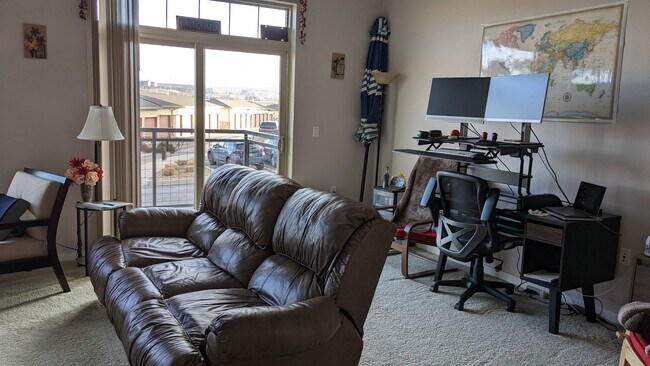 Building Photo - 13598 Via Varra