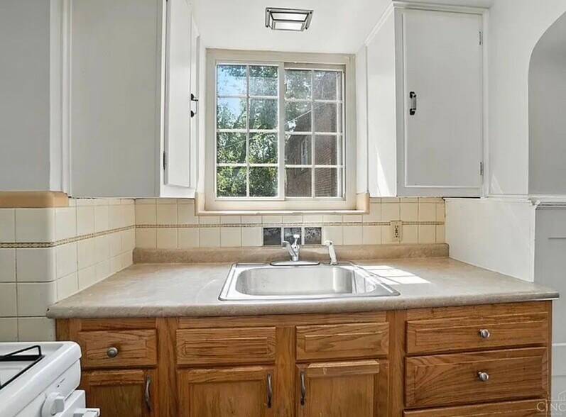 Building Photo - 6256 Rogers Park Pl