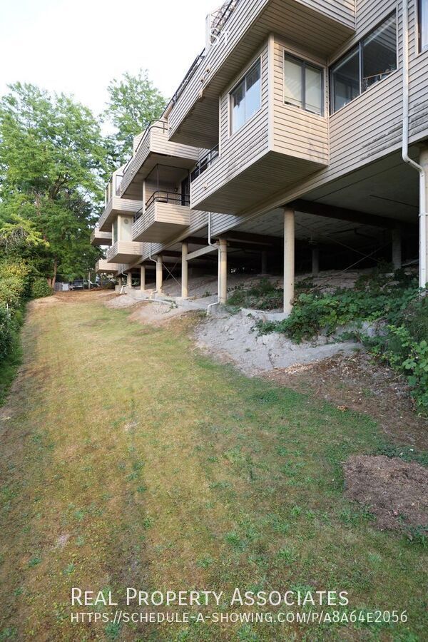 Building Photo - 3964 S Americus St