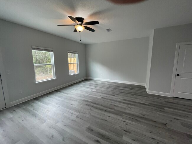 Building Photo - 1703 Sound Haven Ct