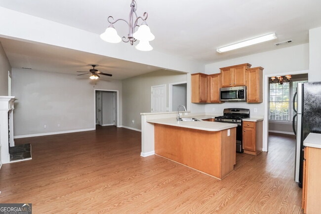 Building Photo - 503 Millside Tr