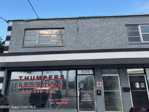 Building Photo - 808 Forrest Ave