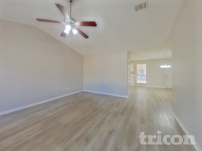 Building Photo - 114 Scarborough Ct