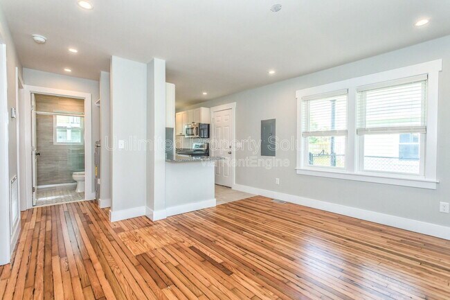 Building Photo - 1608 Bonito Ln