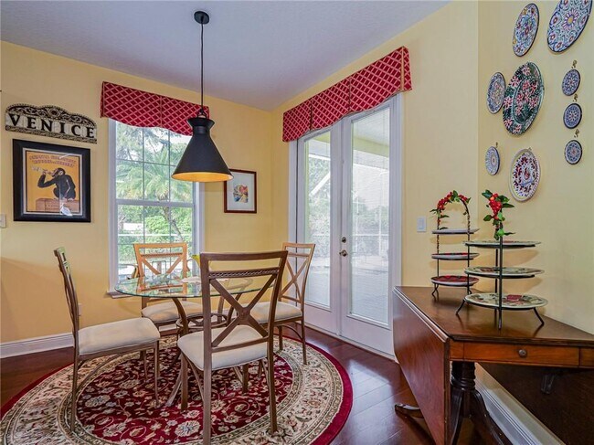 Building Photo - 5873 Pine Ridge Cir